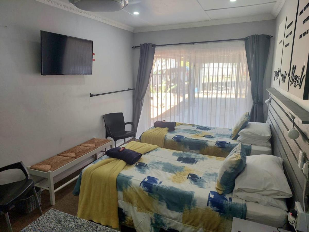 Rest4Sure Apartment Ashton Екстериор снимка